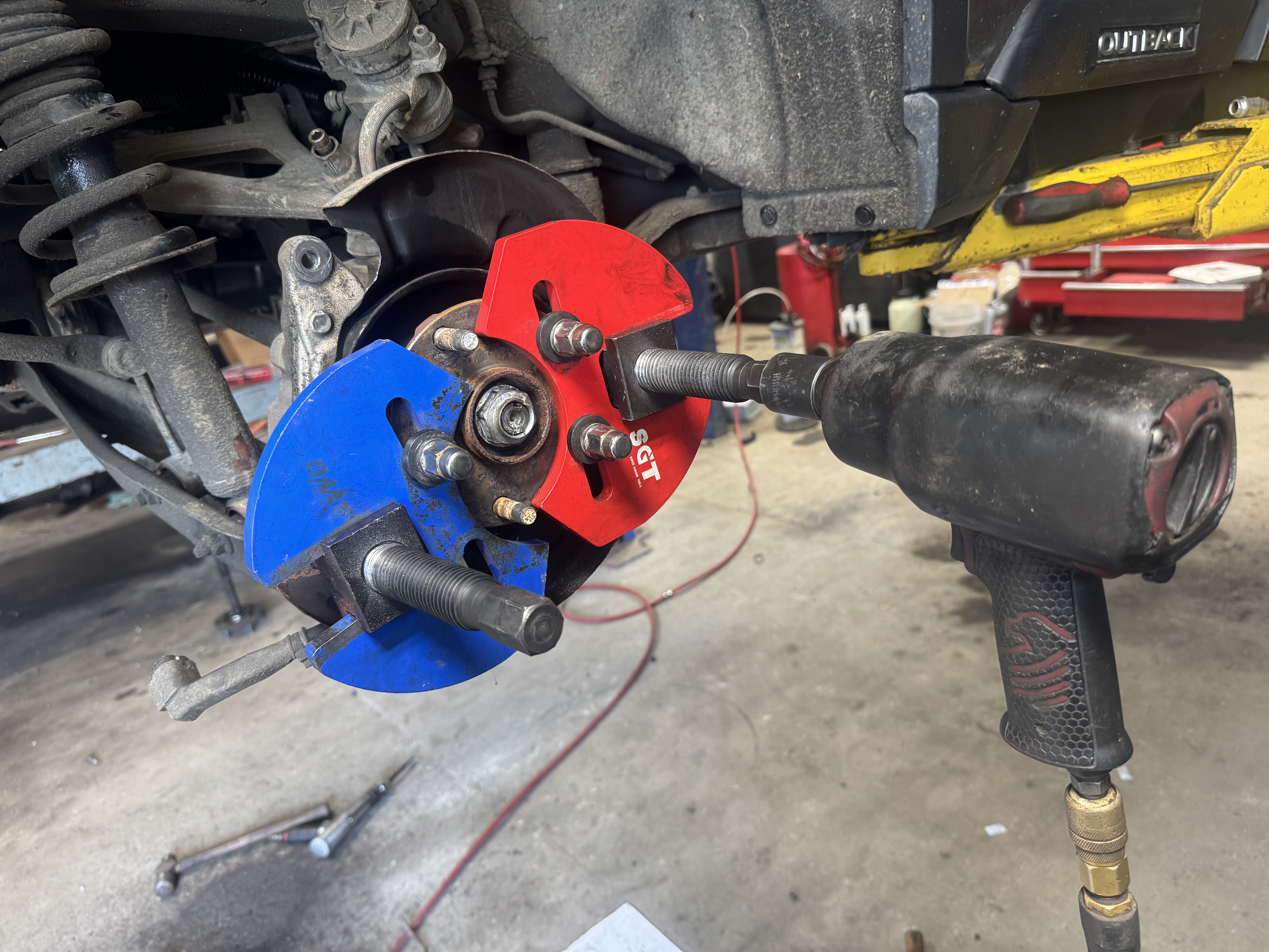 Why Are The Rear Hubs Rusting and Stuck on This 2021 Subaru Outback?